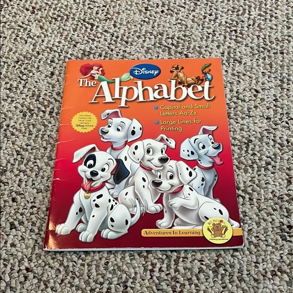 5 Coloring books, 2 Alphabet Books & 1 Paint With Water Book. Never Used - Picture 1 of 8